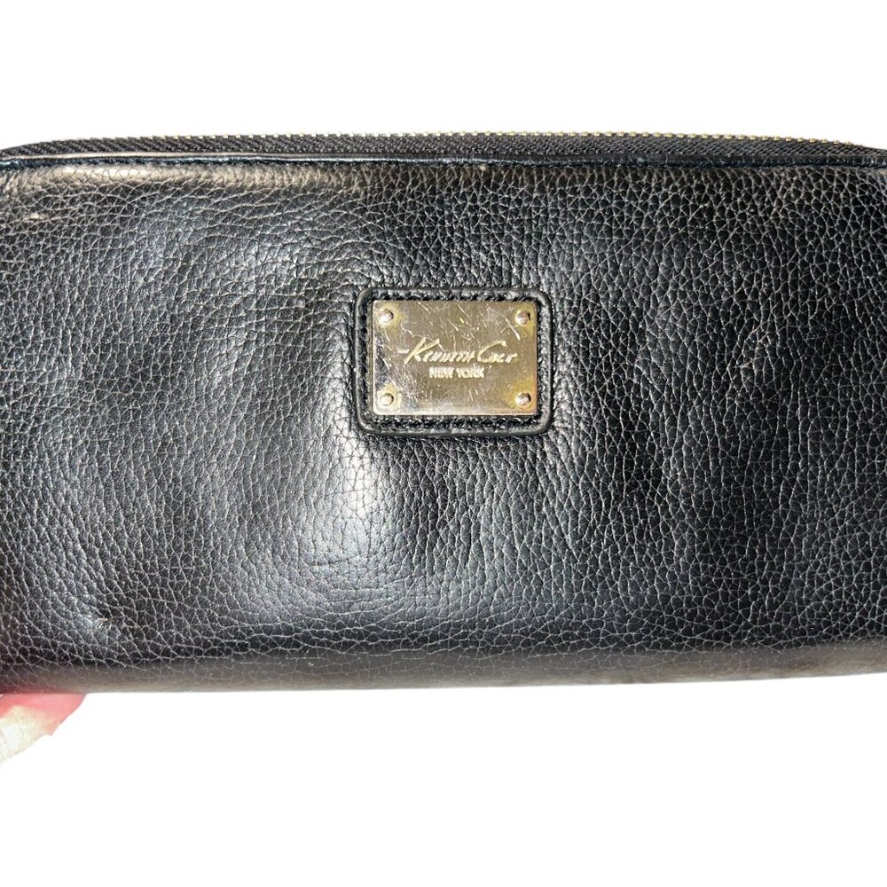 Kenneth Cole Black Leather Zip Wallet